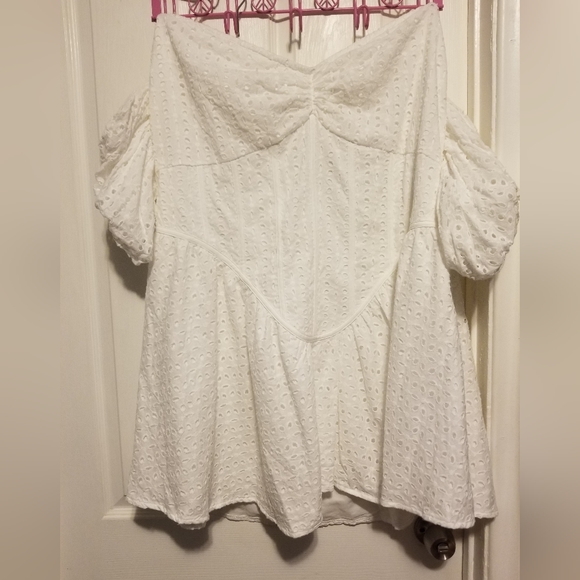 NWT Prettylittlething Dress Women's  Size 22 Color White - Picture 8 of 10